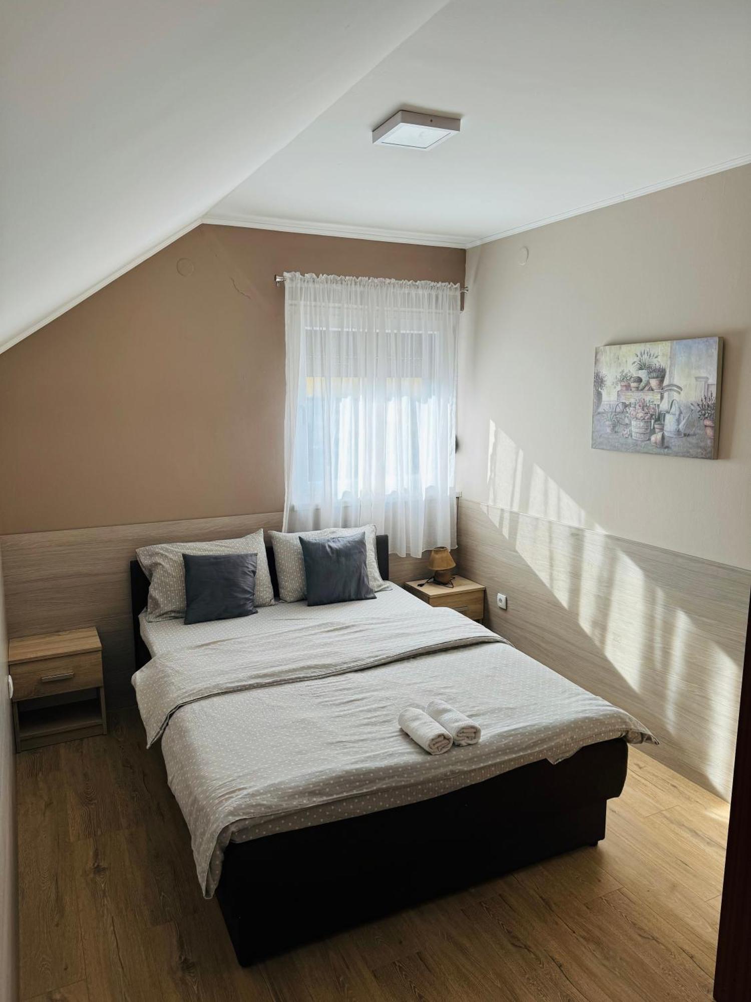 Gradiska Na Savi Apartmani I Sobe Esterno foto