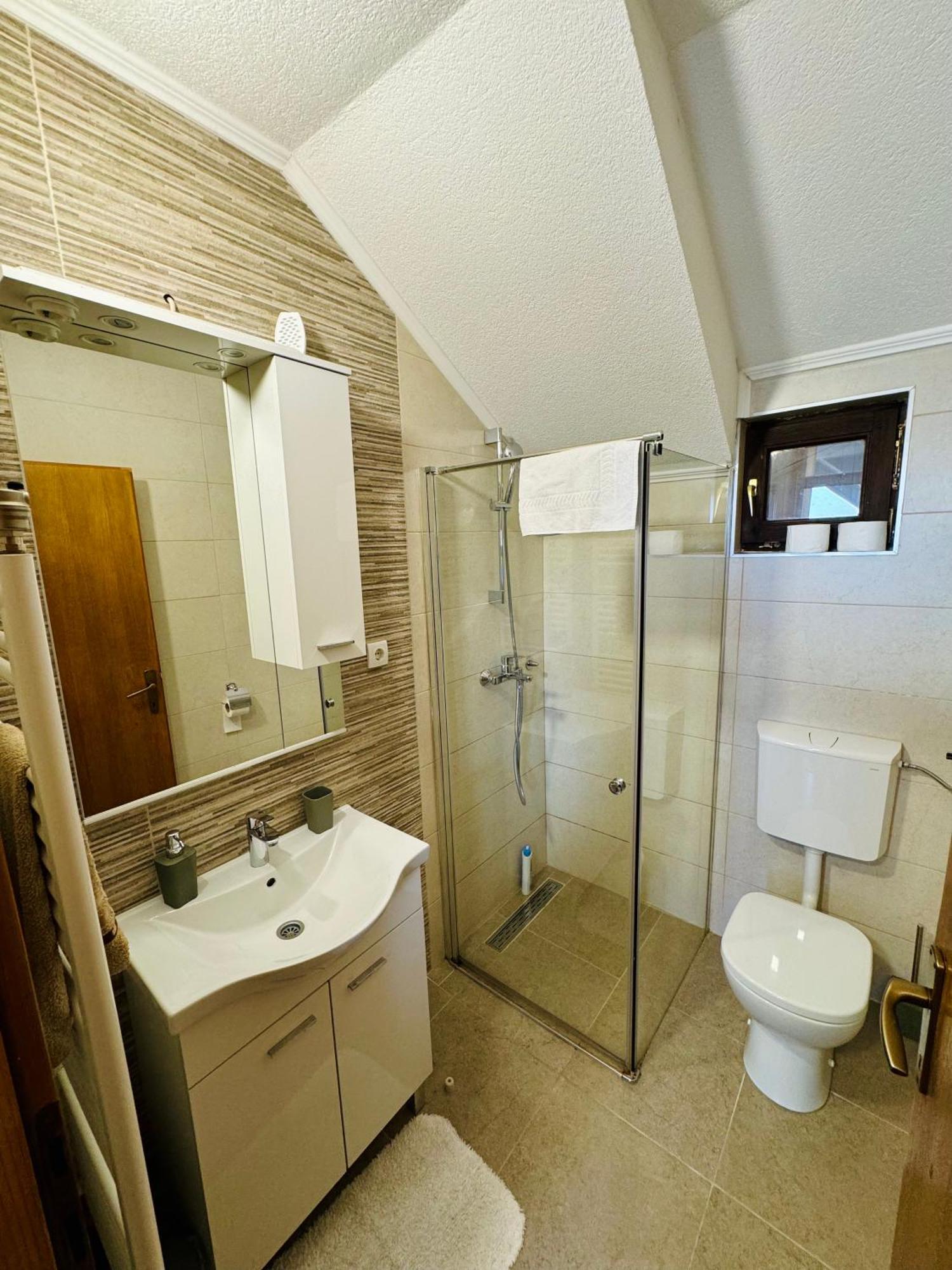 Gradiska Na Savi Apartmani I Sobe Esterno foto