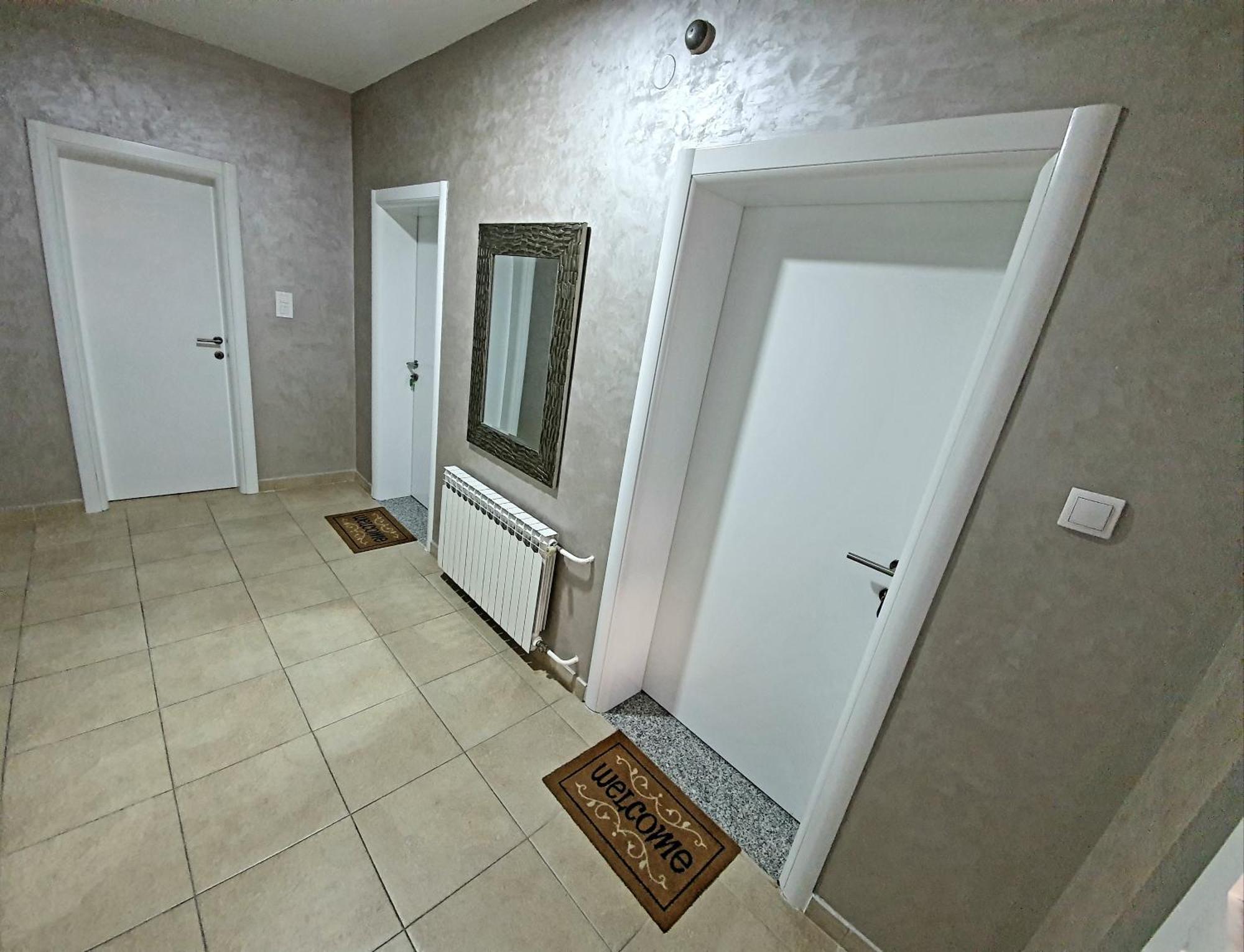 Gradiska Na Savi Apartmani I Sobe Camera foto