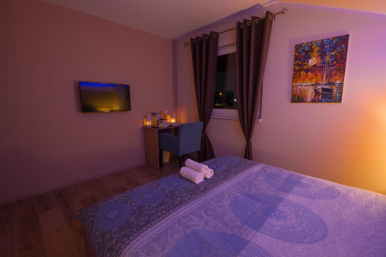 Gradiska Na Savi Apartmani I Sobe Esterno foto