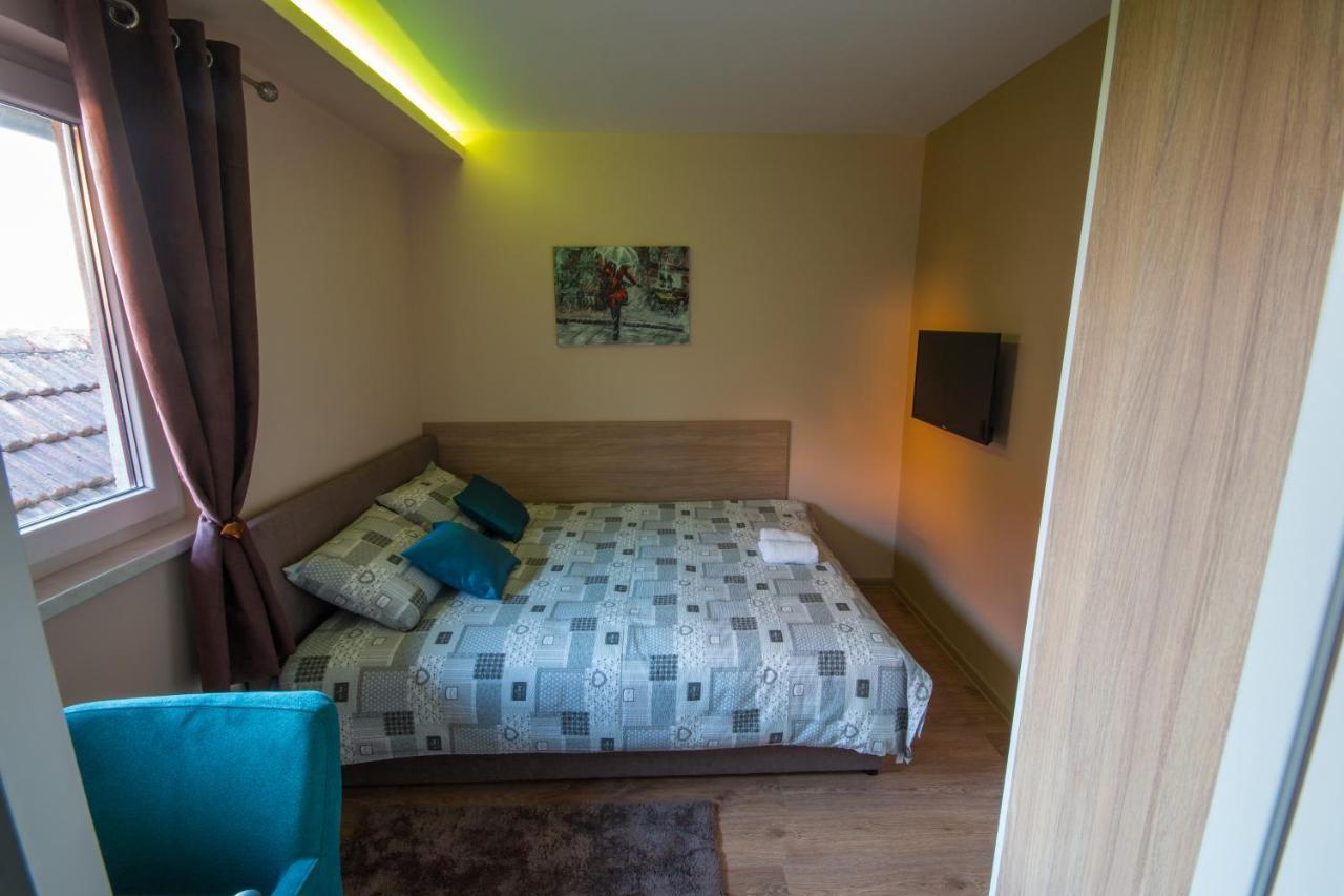Gradiska Na Savi Apartmani I Sobe Esterno foto