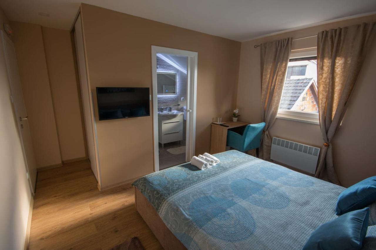 Gradiska Na Savi Apartmani I Sobe Esterno foto