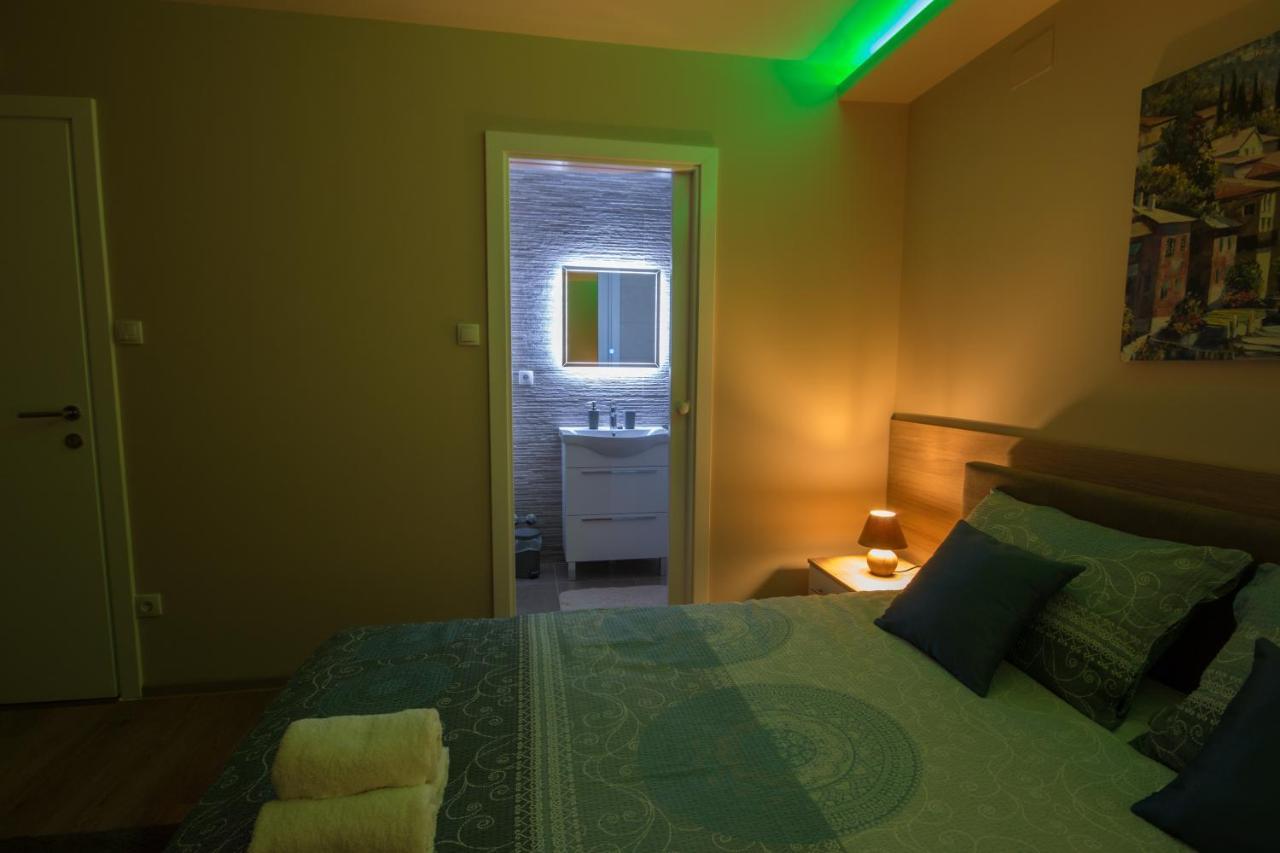 Gradiska Na Savi Apartmani I Sobe Esterno foto